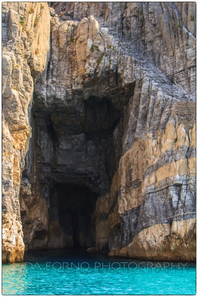 Italy - Cinque Terre - Isola Palmaria - Blue cave - Canon EOS 7D - EF 70-200mm f/2,8 L IS II USM